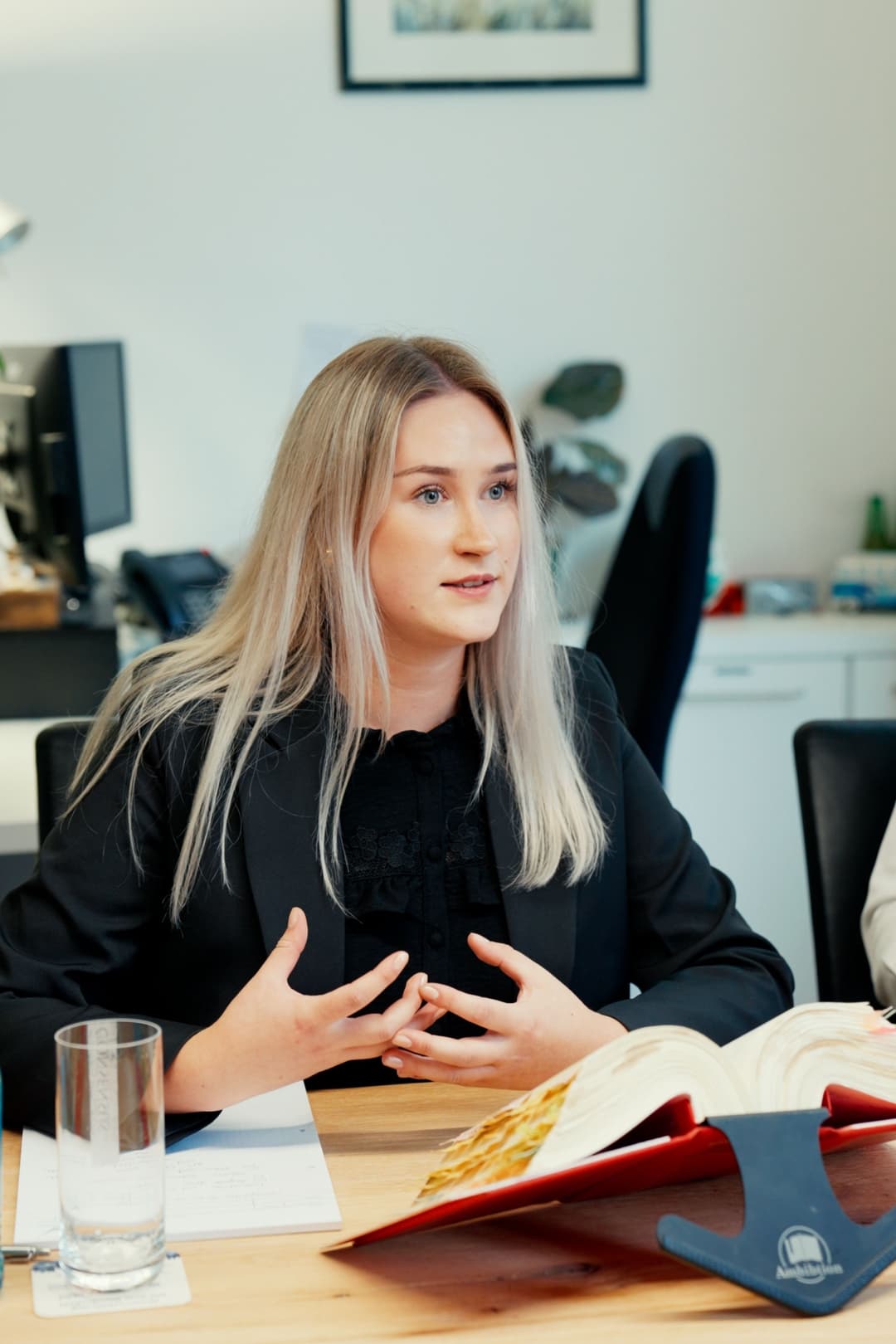 Teilnehmende bei der Steuerberaterprüfung Simulation